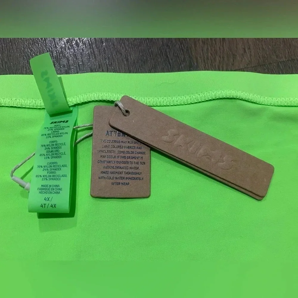 SKIMS 3 piece swim set Skirt Racerback top long sleeve top Neon Green Size 4X